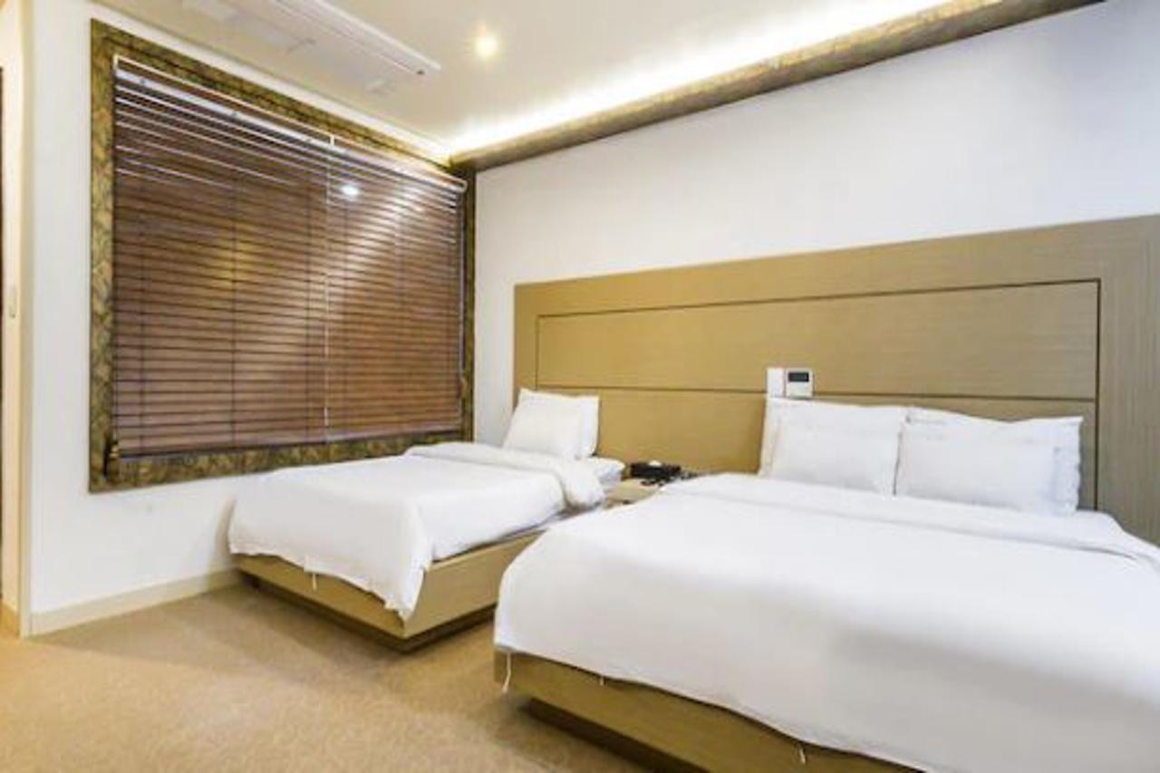 Hotel W Shinjeju Exterior photo