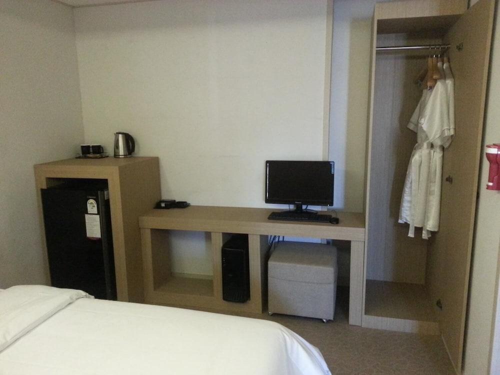 Hotel W Shinjeju Exterior photo