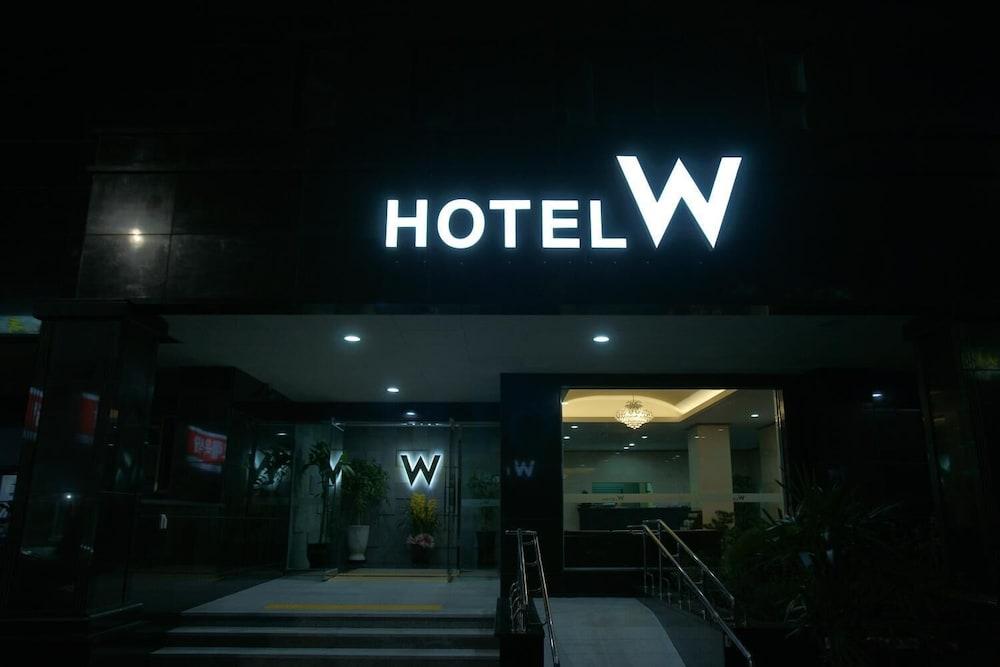 Hotel W Shinjeju Exterior photo